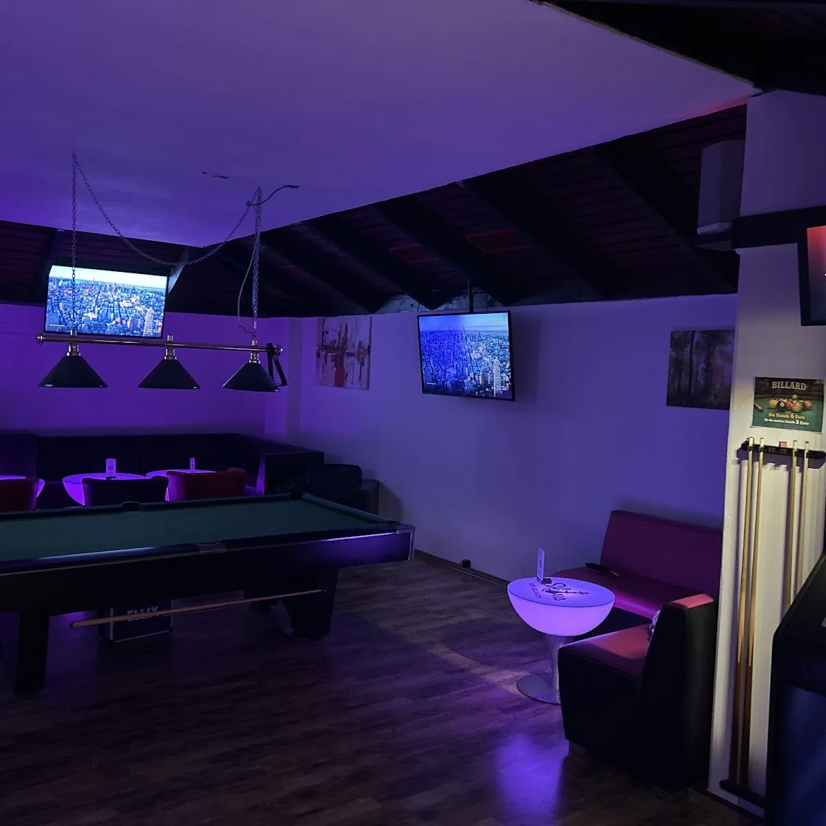 Shiva 100% Solingen — Blumenstrau00dfe 7, 42655 Solingen, Germany