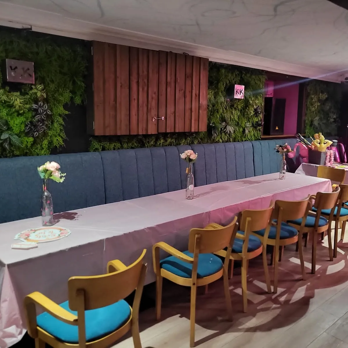 Kilted Kangaroo — 9 Upper Craigs, Stirling FK8 2DG, United Kingdom