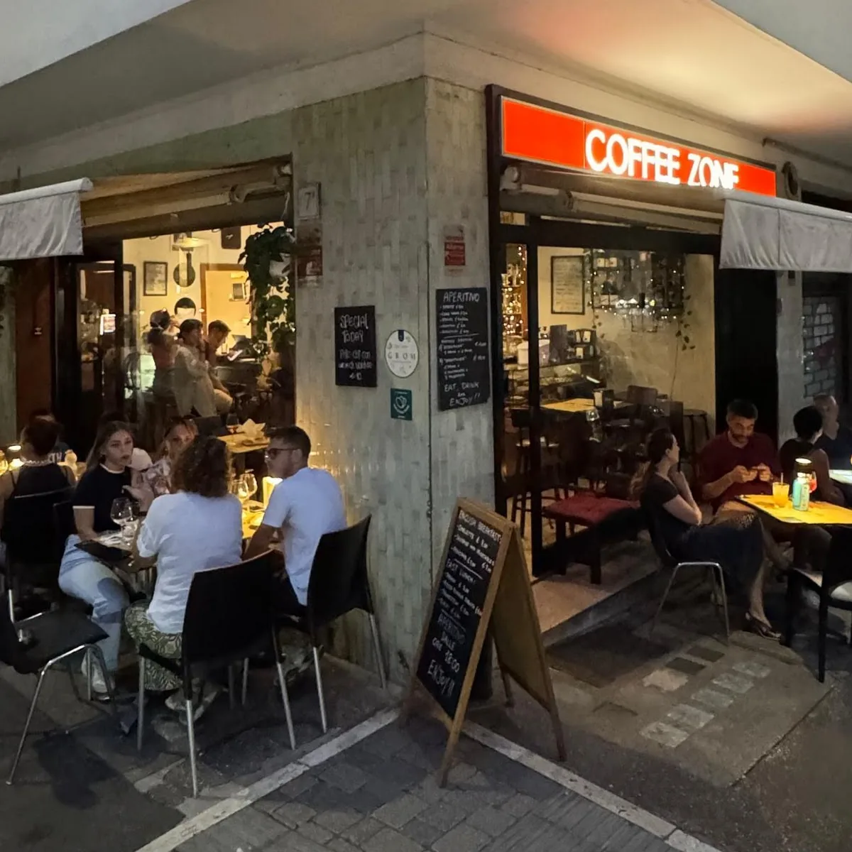 COFFEE BAR — Via Giotto di Bondone, 52/A, 74122 Taranto TA, Italy