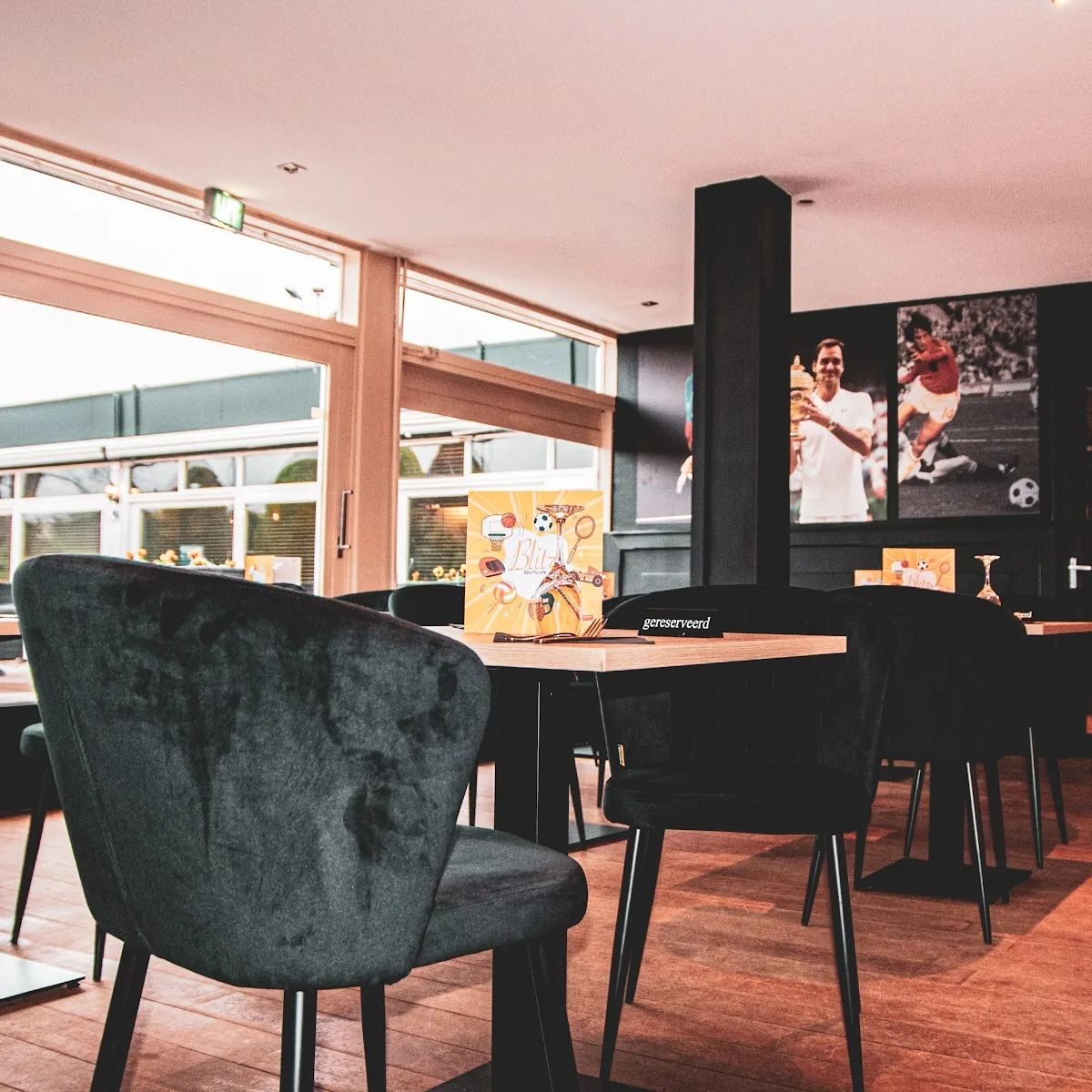 Blitz Sportscafe — Noordweg 44A, 2548 AC Den Haag, Netherlands