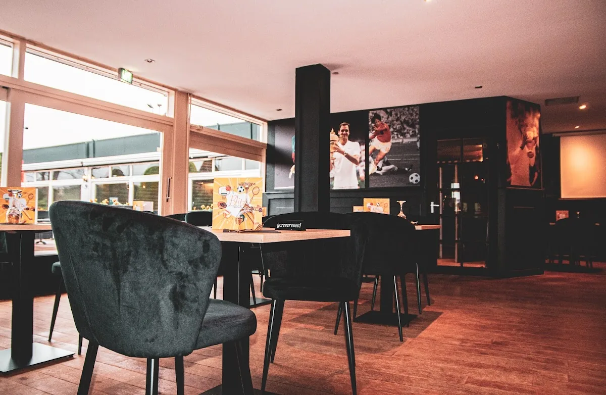 Blitz Sportscafe gallery 2