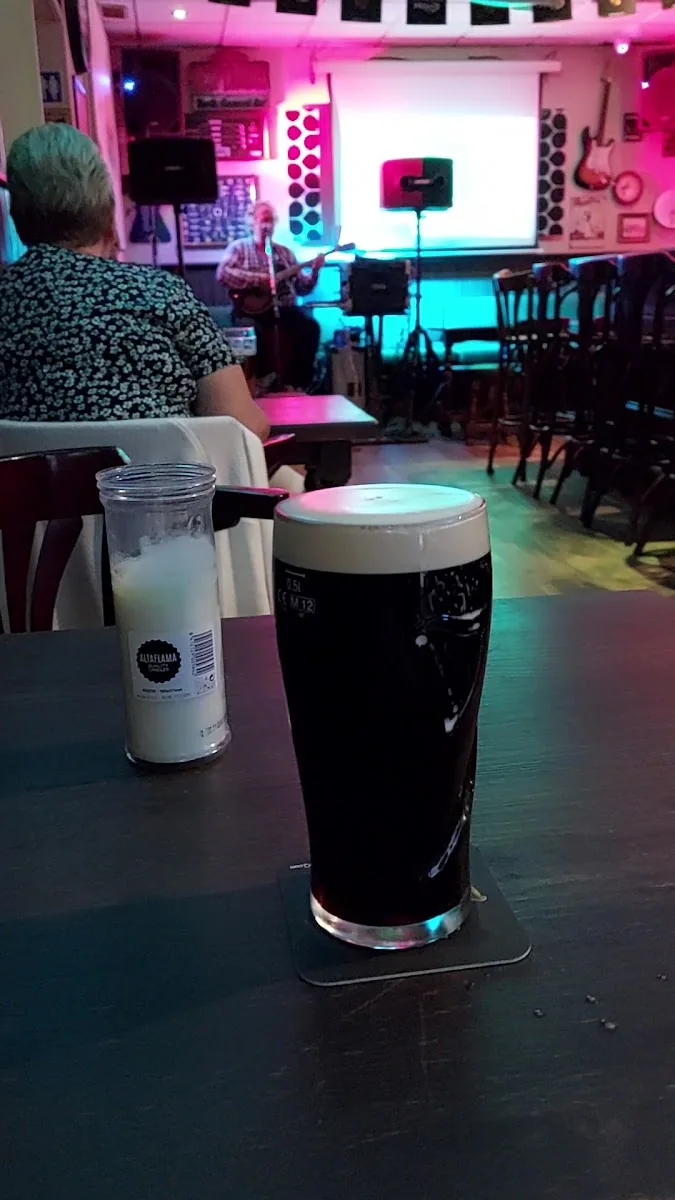 The Claddagh Irish bar gallery 2