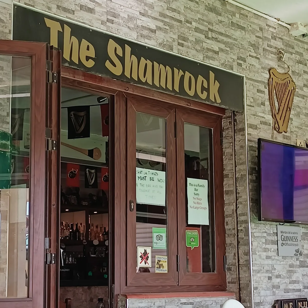 Shamrock Bar — P.u00ba de Maritimo Torremolinos, 29620 Torremolinos, Mu00e1laga, Spain