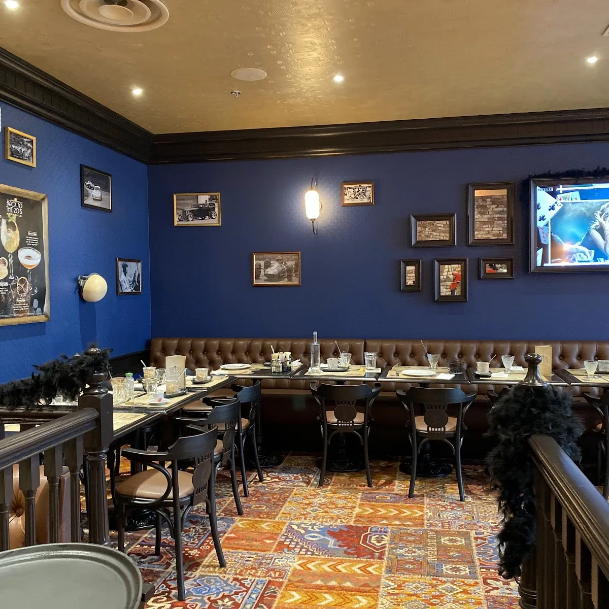 Au Bureau — centre commercial l'Heure Tranquille, 59 Av. Marcel Mu00e9rieux, 37000 Tours, France