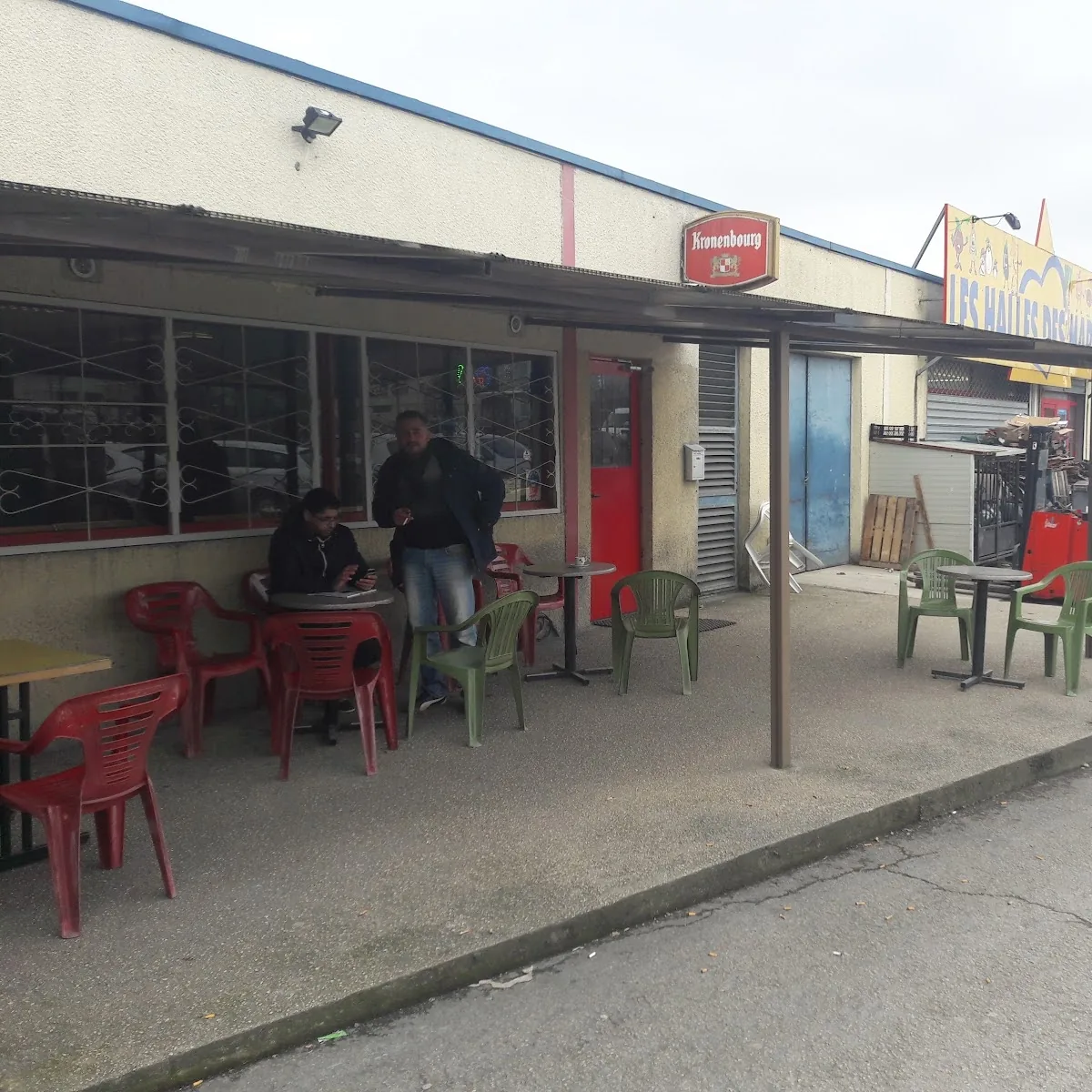 Le Tempo Café Bar — 71 Rue des Marots, 10000 Troyes, France