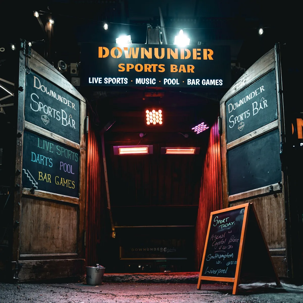 Downunder Sports Bar — Rue de Gebroulaz, 73440 Les Belleville, France