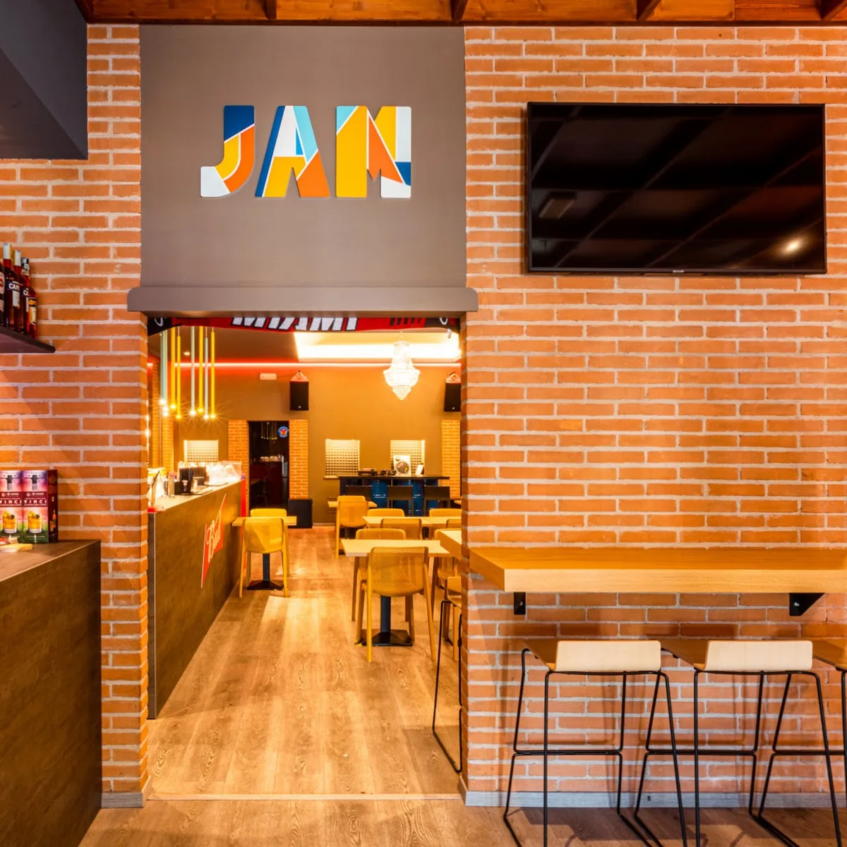 JAM Burger&Music — Via Ludovico Lazzaro Zamenhof, 96, 36100 Vicenza VI, Italy