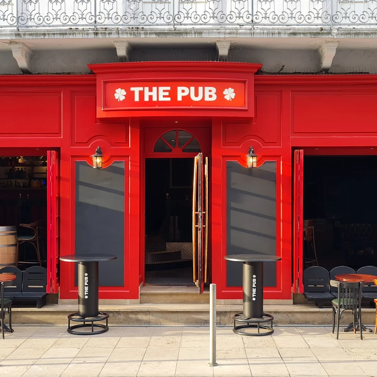The Pub — 24 Pl. Charles de Gaulle, 03200 Vichy, France