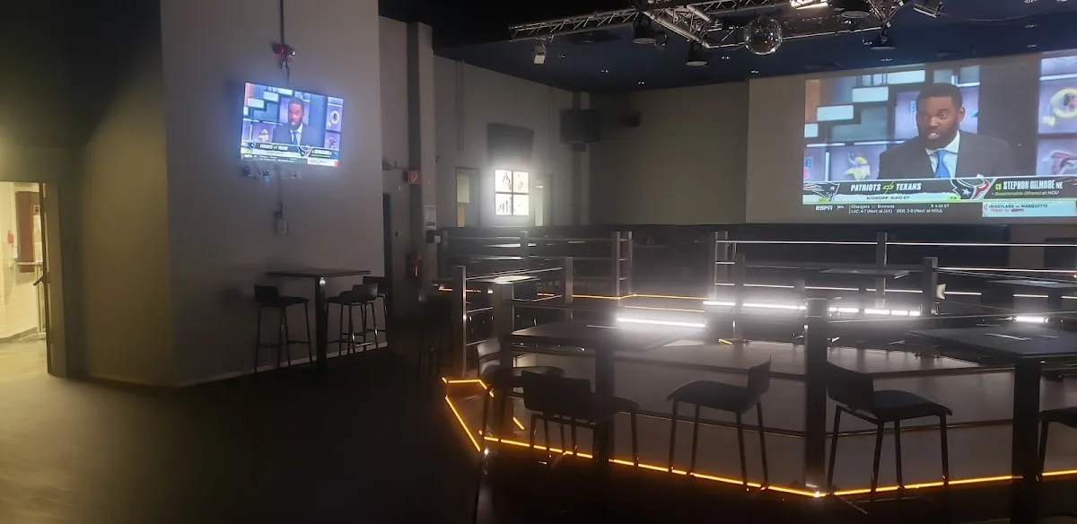 The Zone Sports Bar gallery 2