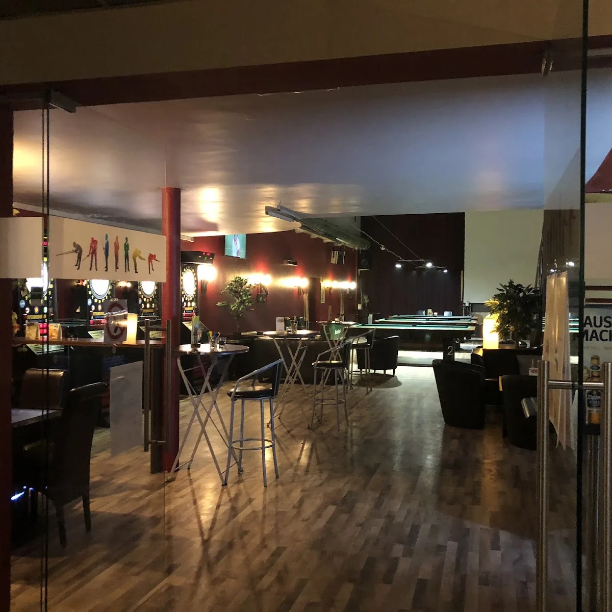 Die Sportsbar im Zentrum von Wels — Stelzhamerstrau00dfe 9, 4600 Wels, Austria