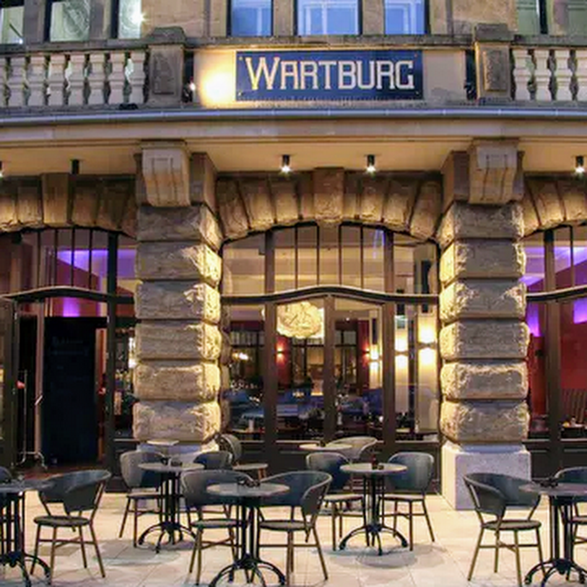 Das Wohnzimmer – Wiesbaden — Schwalbacher Str. 51, 65183 Wiesbaden, Germany