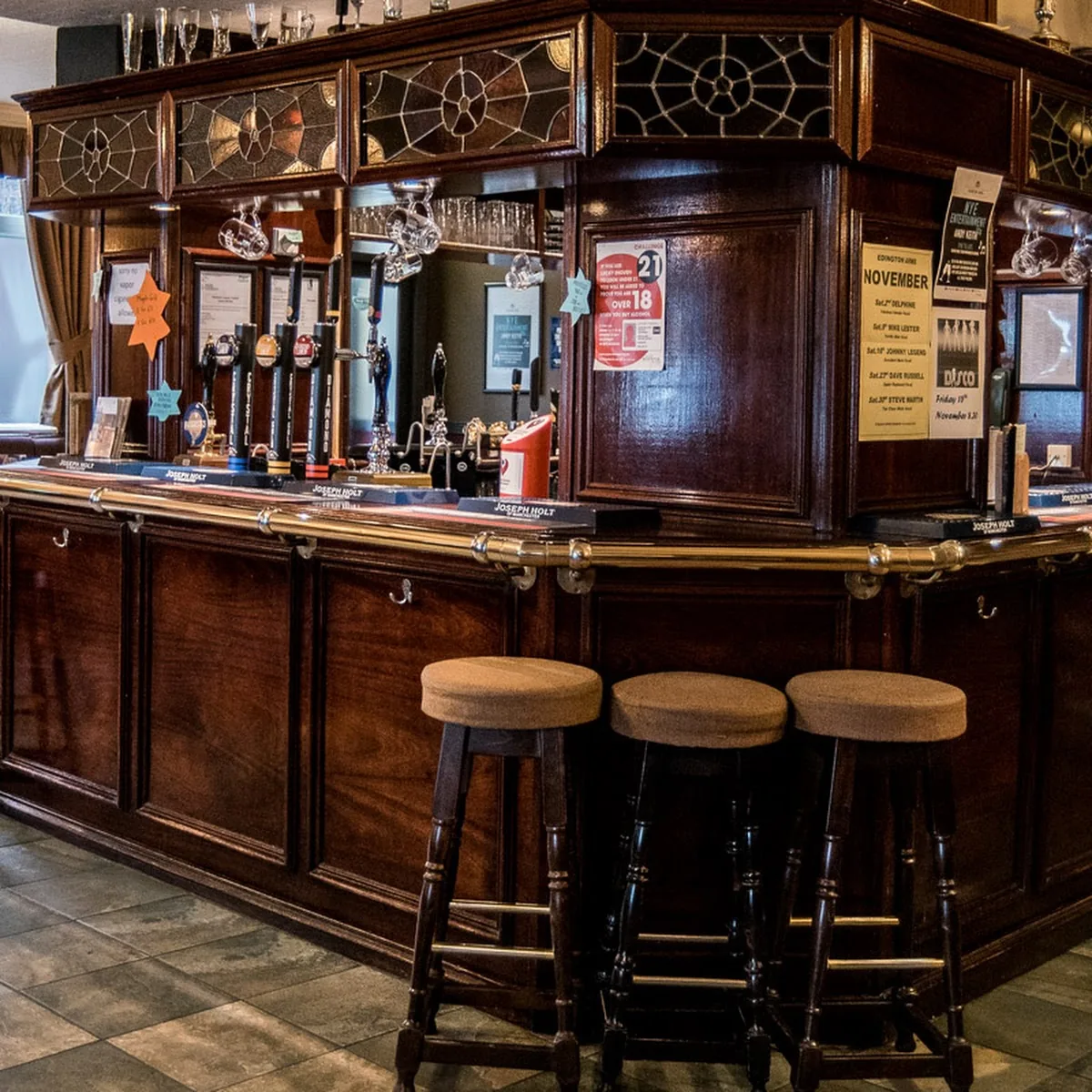 The Edington Arms — Ladies Lane, Hindley, Wigan WN2 2QJ, United Kingdom