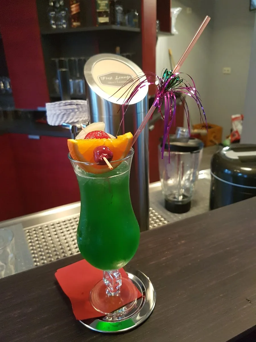 First Dart Lounge gallery 2