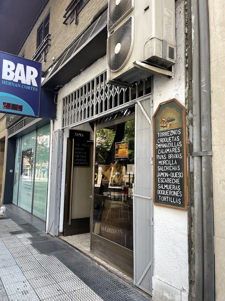 Bar Hernán Cortés — C. de Hernu00e1n Cortu00e9s, 23, 50005 Zaragoza, Spain