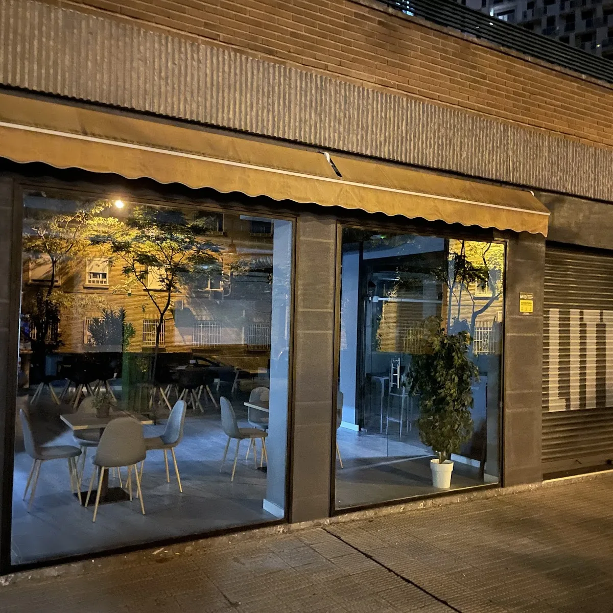 The Little Bar — C. de la Milagrosa, 7, local 10, Delicias, 50009 Zaragoza, Spain