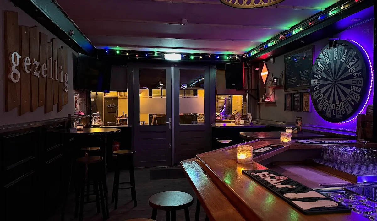 cafe bar gezellig gallery 2