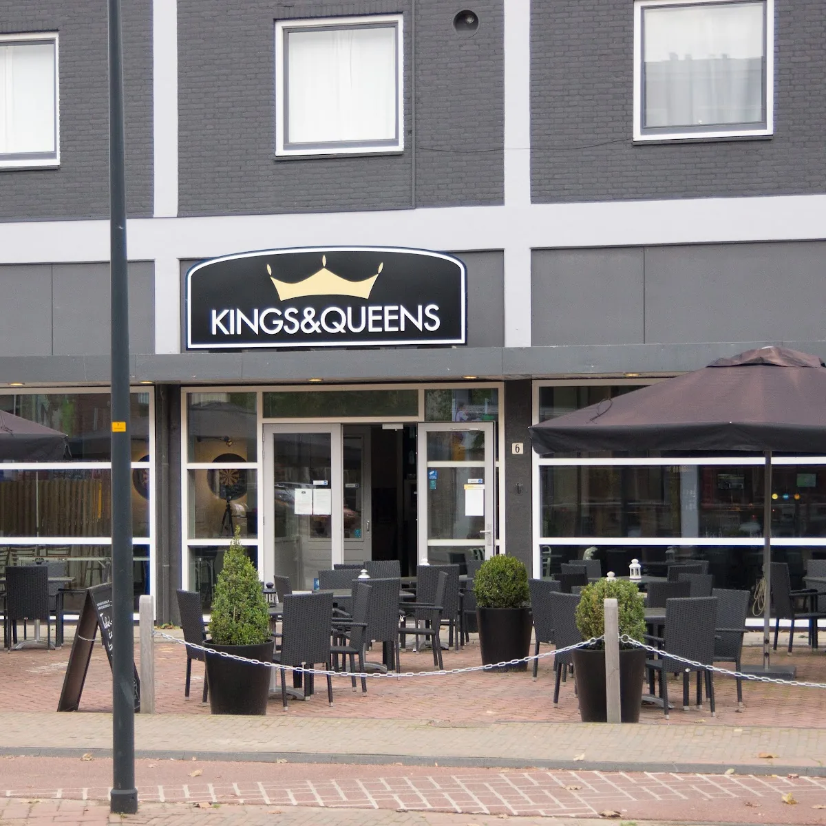Kings & Queens Zutphen BV — Stationsplein 6, 7201 ML Zutphen, Netherlands
