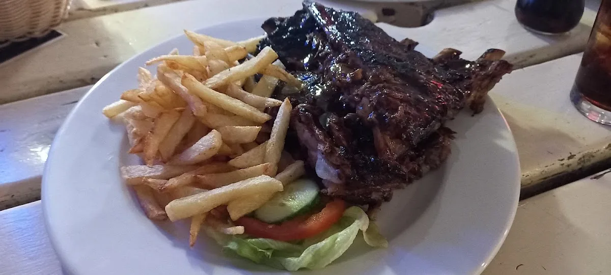 Green Fields Pub gallery 3