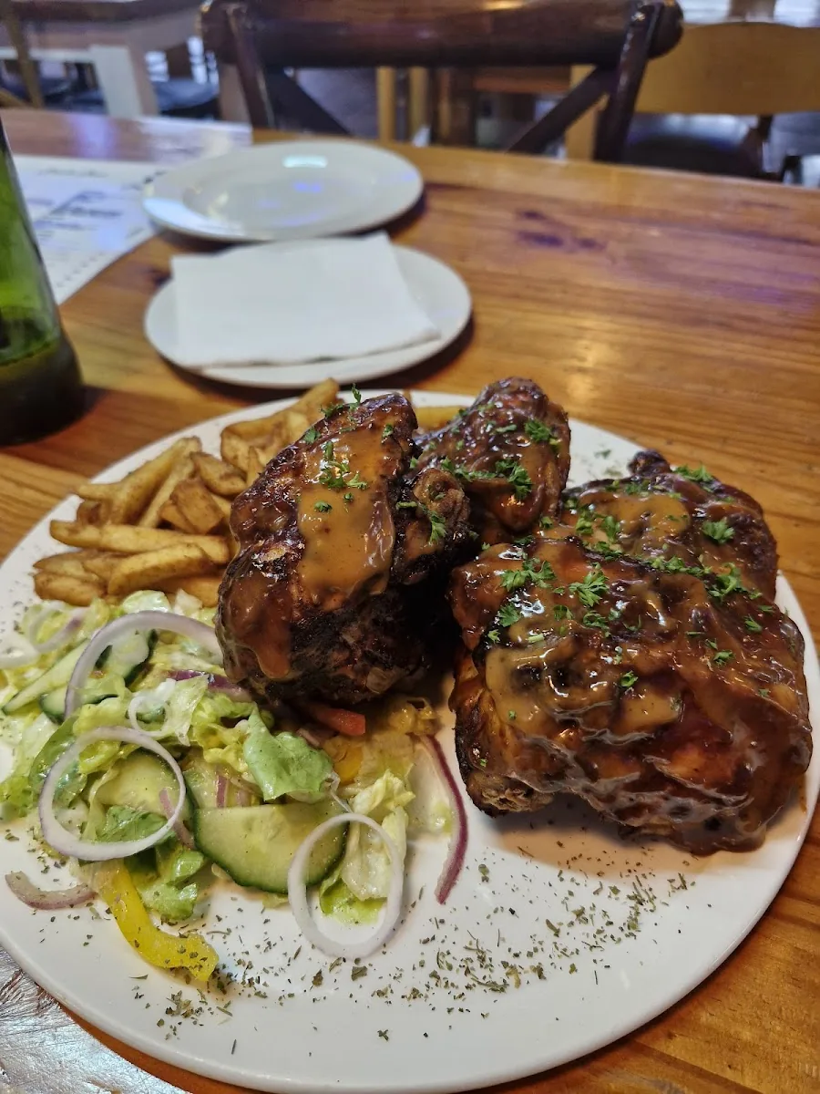 The Pit Stop Restaurant & Sports Bar gallery 3