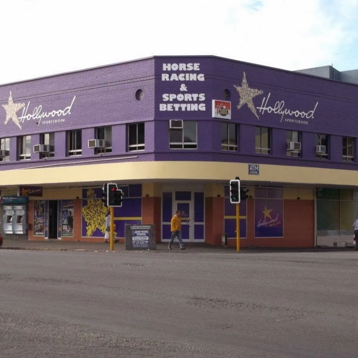 Hollywoodbets – Quigney — 29 Currie St, Quigney, East London, 5201, South Africa