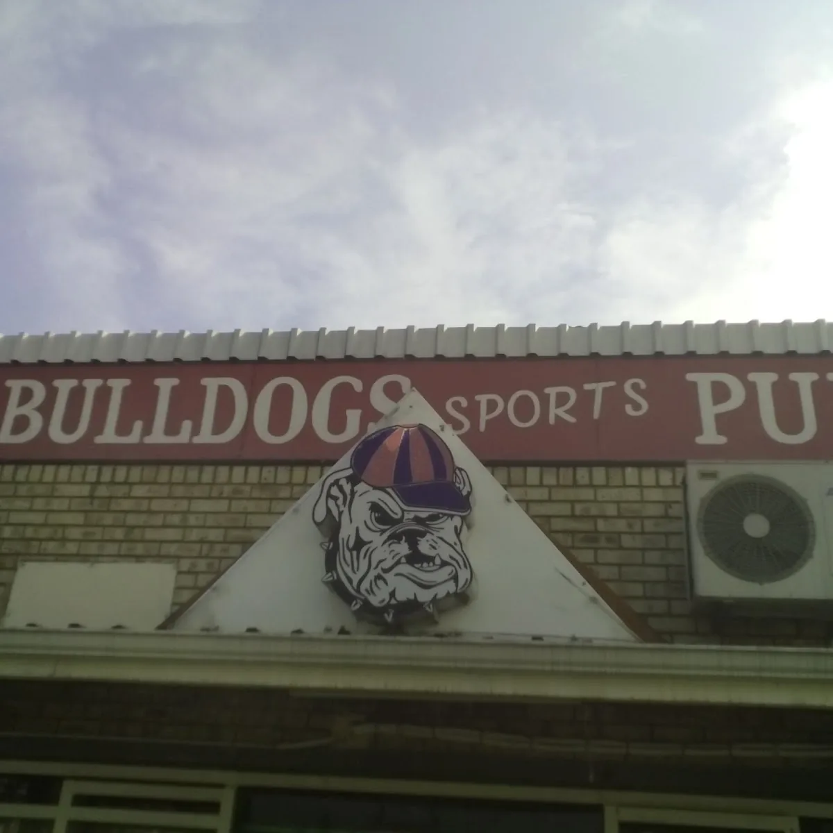 BULLDOGS SPORTS PUB — 663 Old Grey Town Road, Raisethorpe, Pietermaritzburg, 3201, South Africa