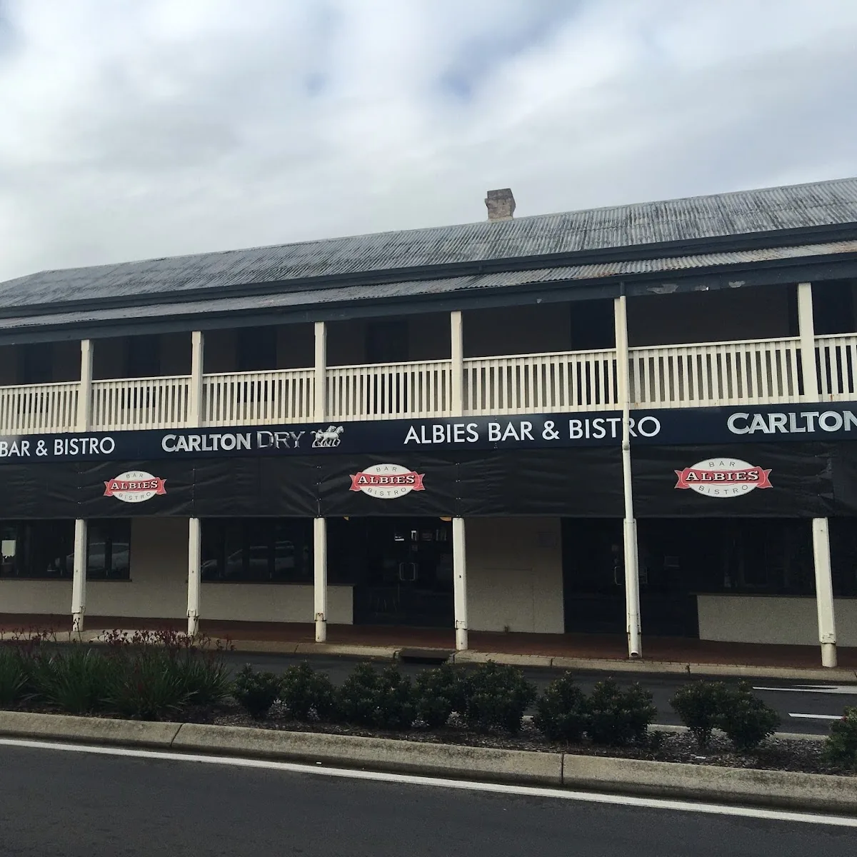 Albies Bar and Bistro — 117 Queen St, Busselton WA 6280, Australia