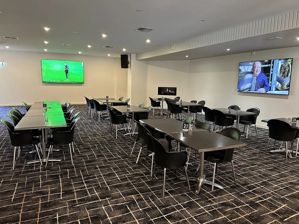 Albies Bar and Bistro gallery 2