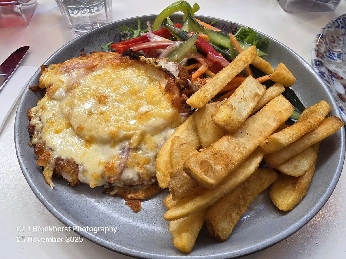 The Flying Horse gallery 2