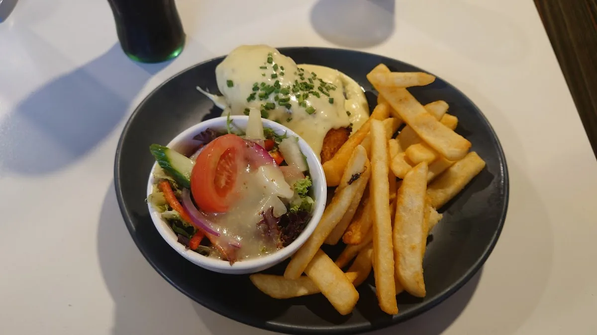 The Flying Horse gallery 3