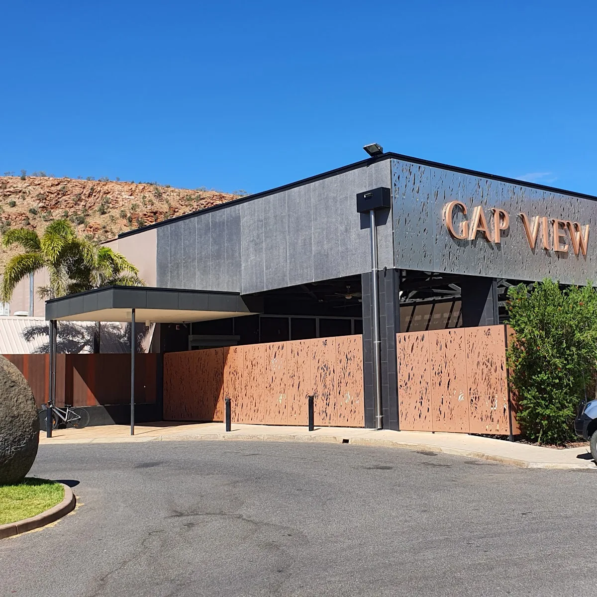 Gap View Hotel — Gap View Hotel, 123 Gap Rd, The Gap NT 0870, Australia