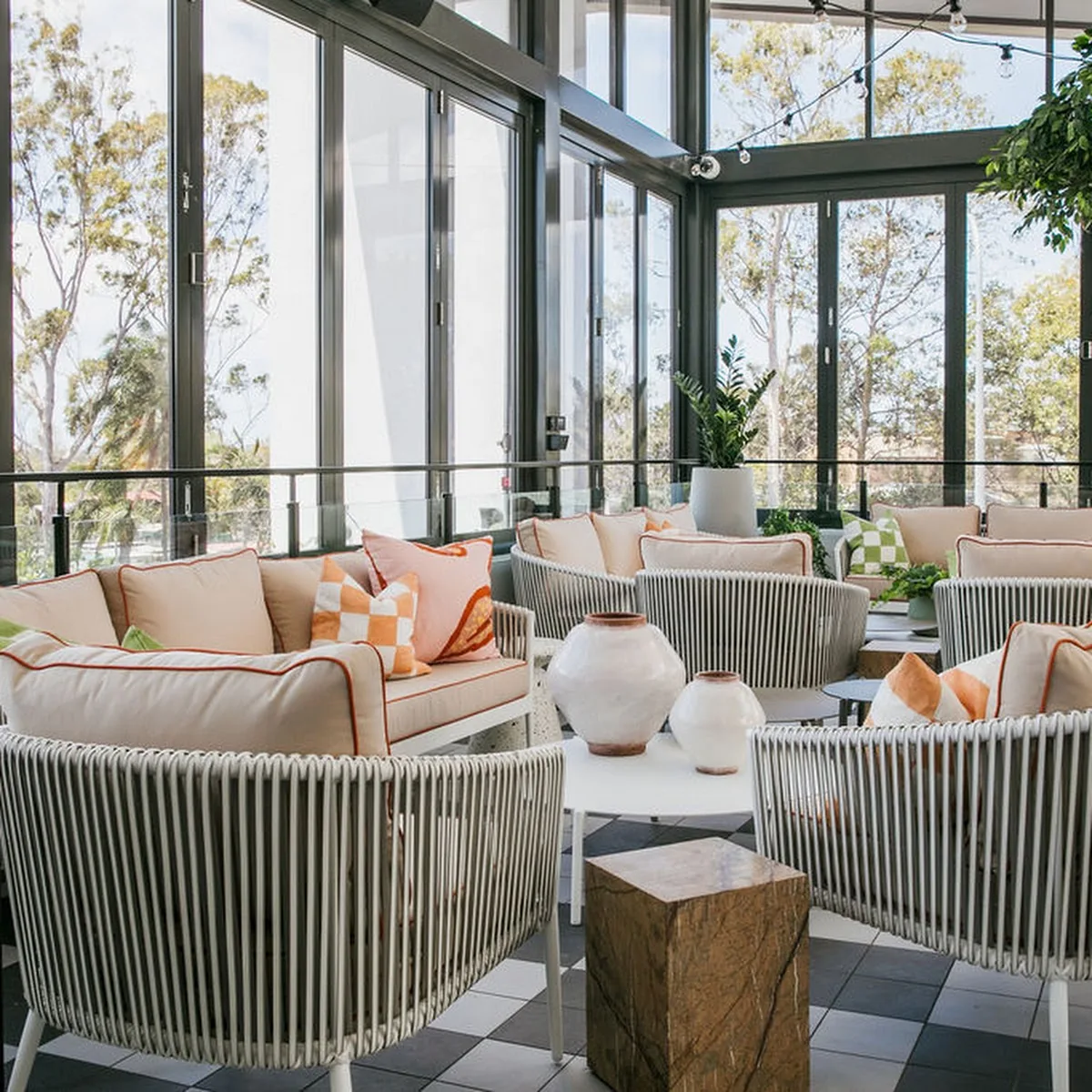 Bli Bli Hotel — 3A/310 David Low Way, Bli Bli QLD 4560, Australia