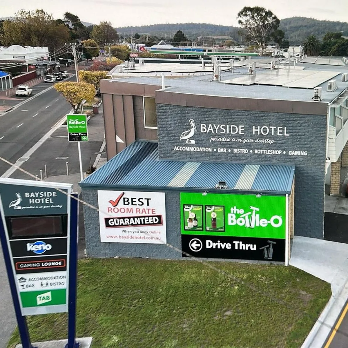 Bayside Hotel — 2 Cecilia St, Saint Helens TAS 7216, Australia