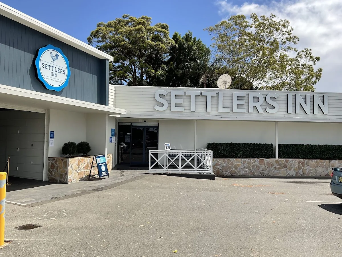 Settlers Inn Hotel gallery 2