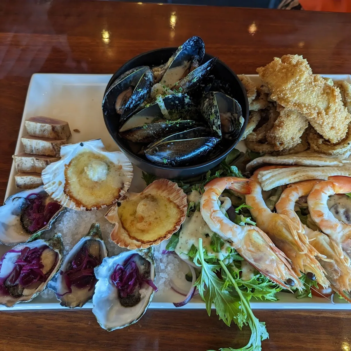 Sharkys — 1 Lincoln Hwy, Port Lincoln SA 5606, Australia