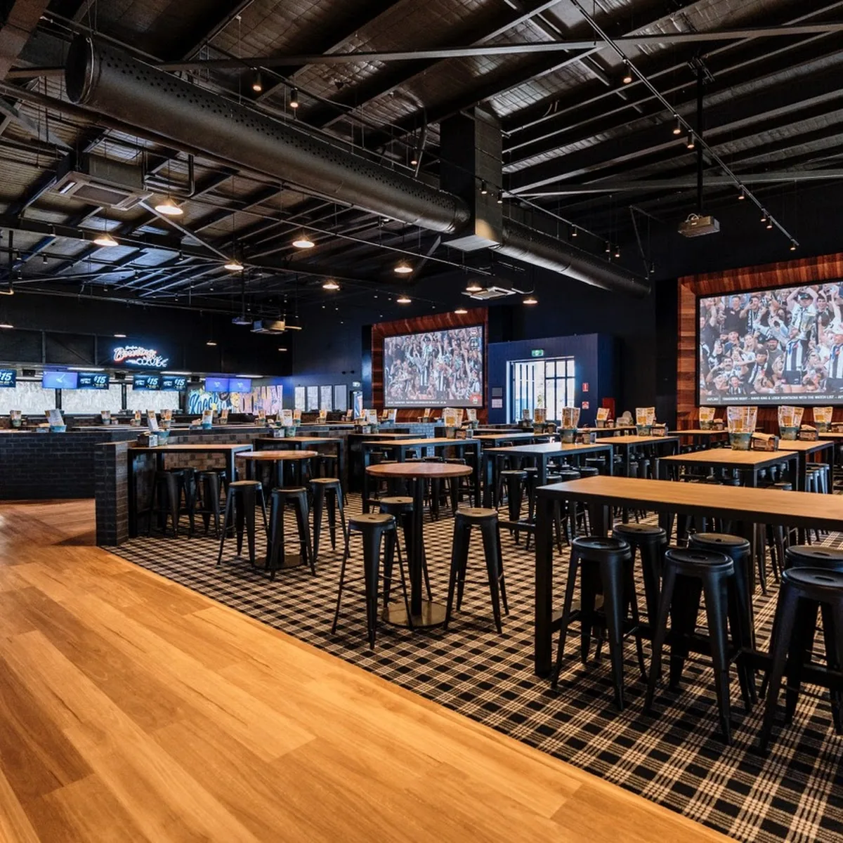 Varsity Cannington — 1525 Albany Hwy, Beckenham WA 6107, Australia