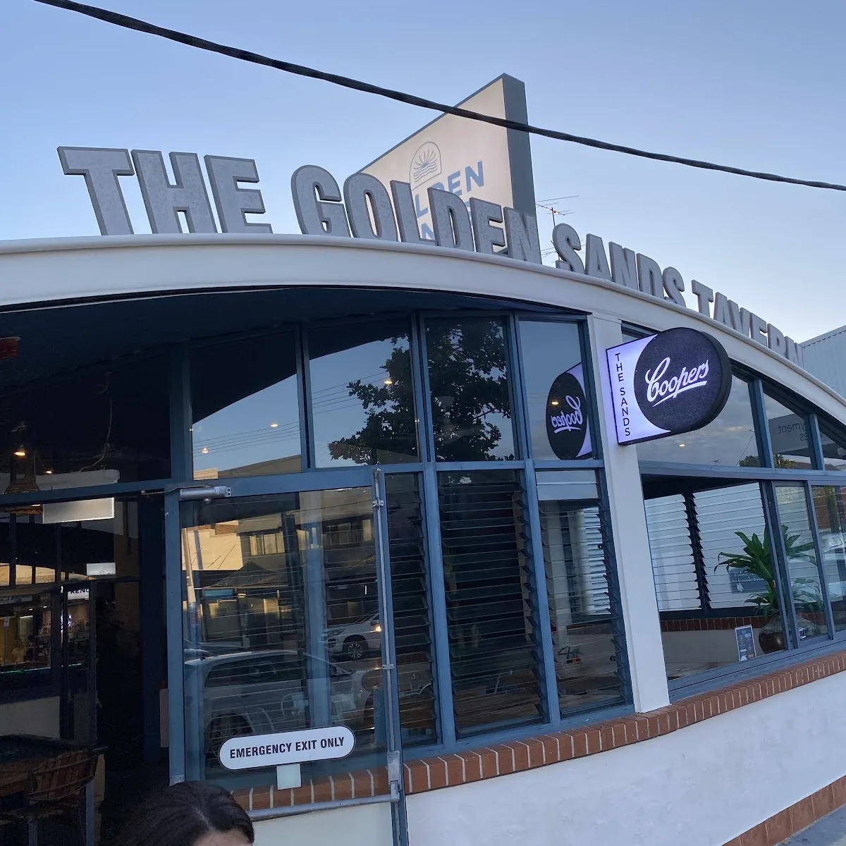 Golden Sands Tavern — 31 Bowra St, Nambucca Heads NSW 2448, Australia