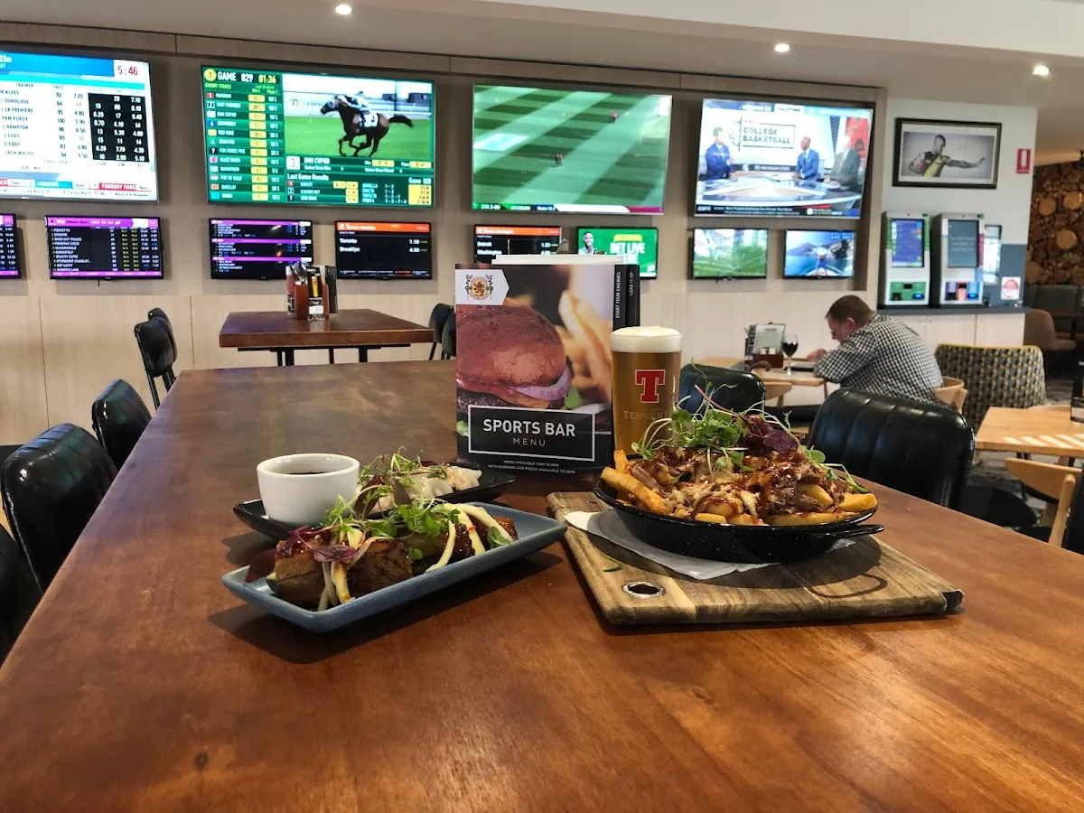 Maryborough Highland Society gallery 2