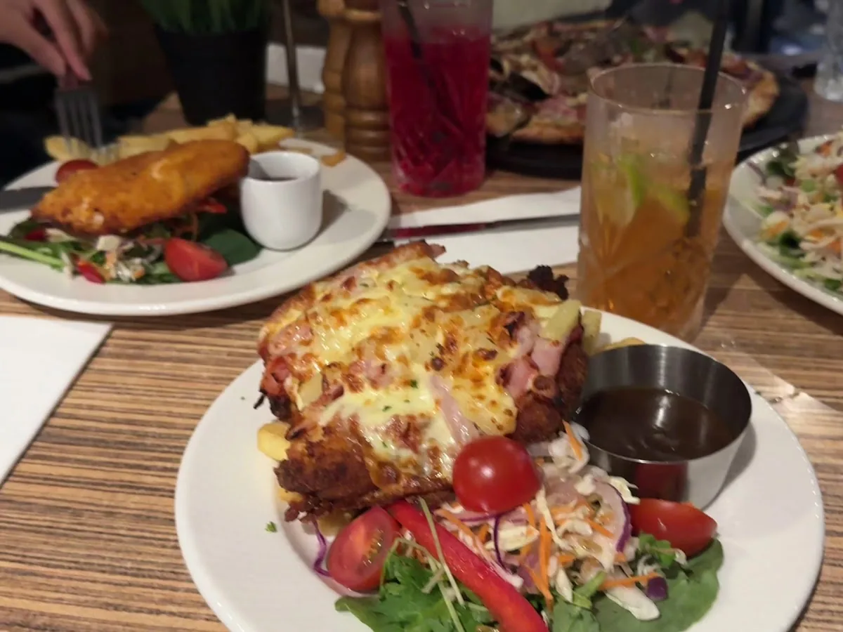 The Queens Gladstone gallery 2