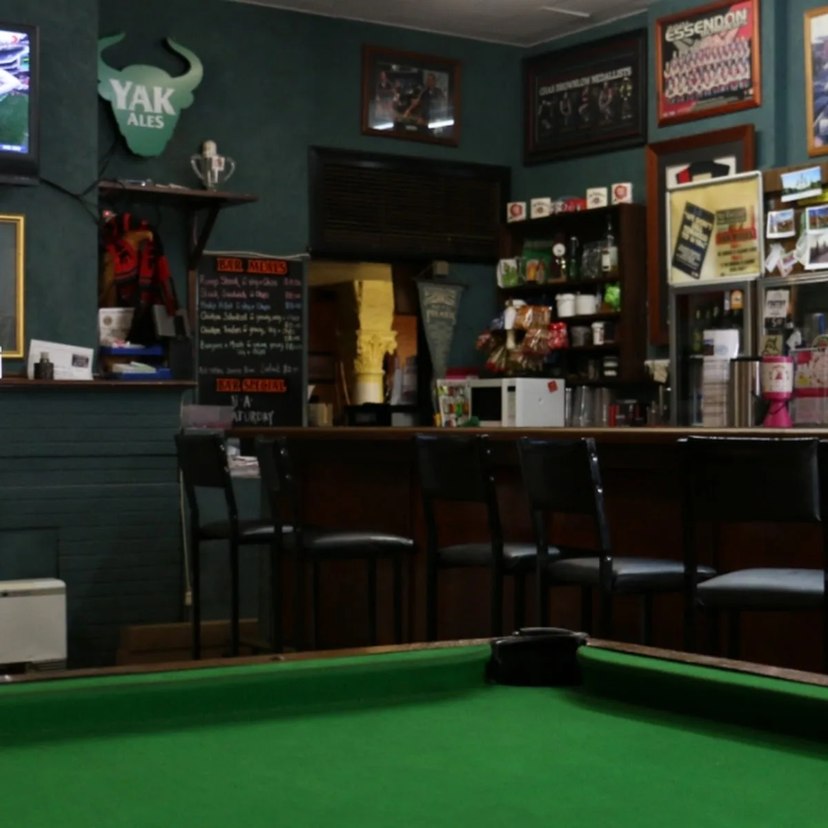 East Charlton Hotel — 53 High St, Charlton VIC 3525, Australia