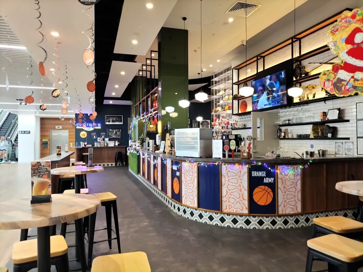 Captain’s Sports Bar gallery 2