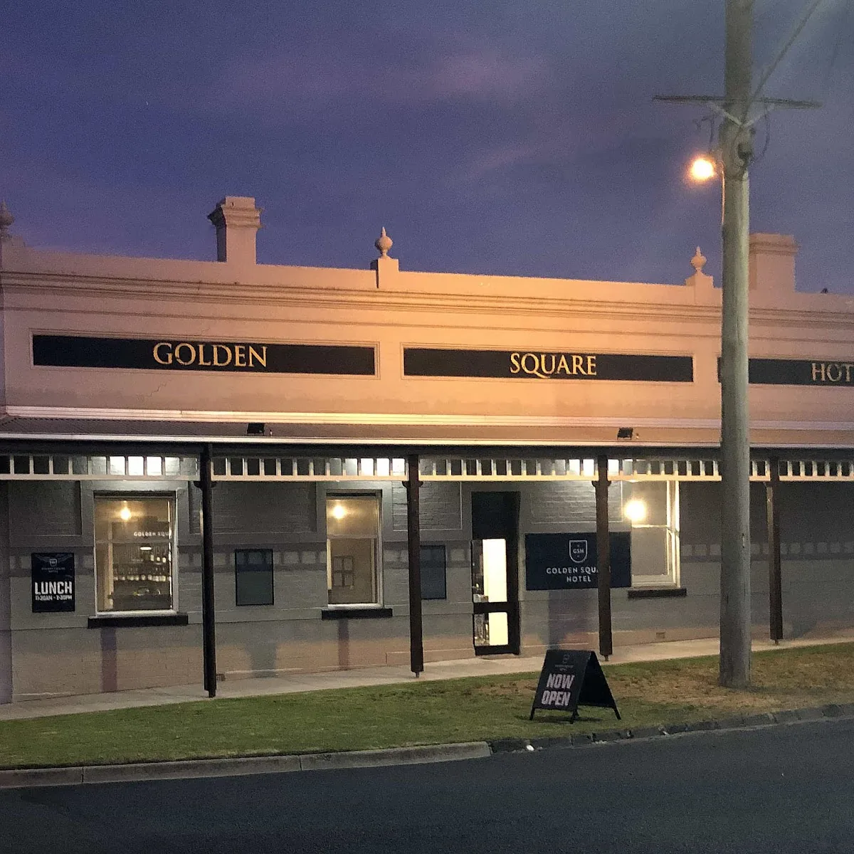 Golden Square Hotel — 341 High St, Golden Square VIC 3555, Australia