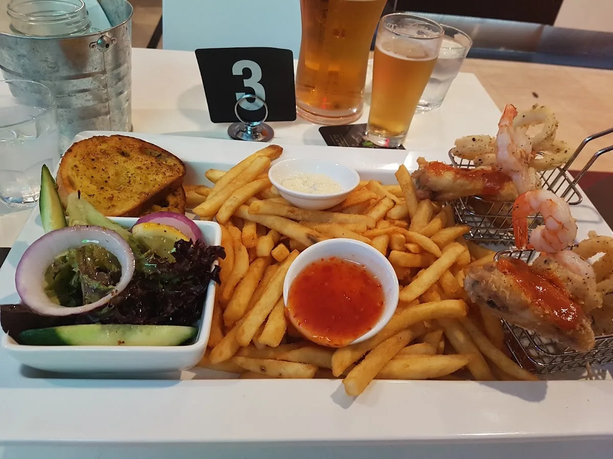 The Bunker Sports Bar gallery 2