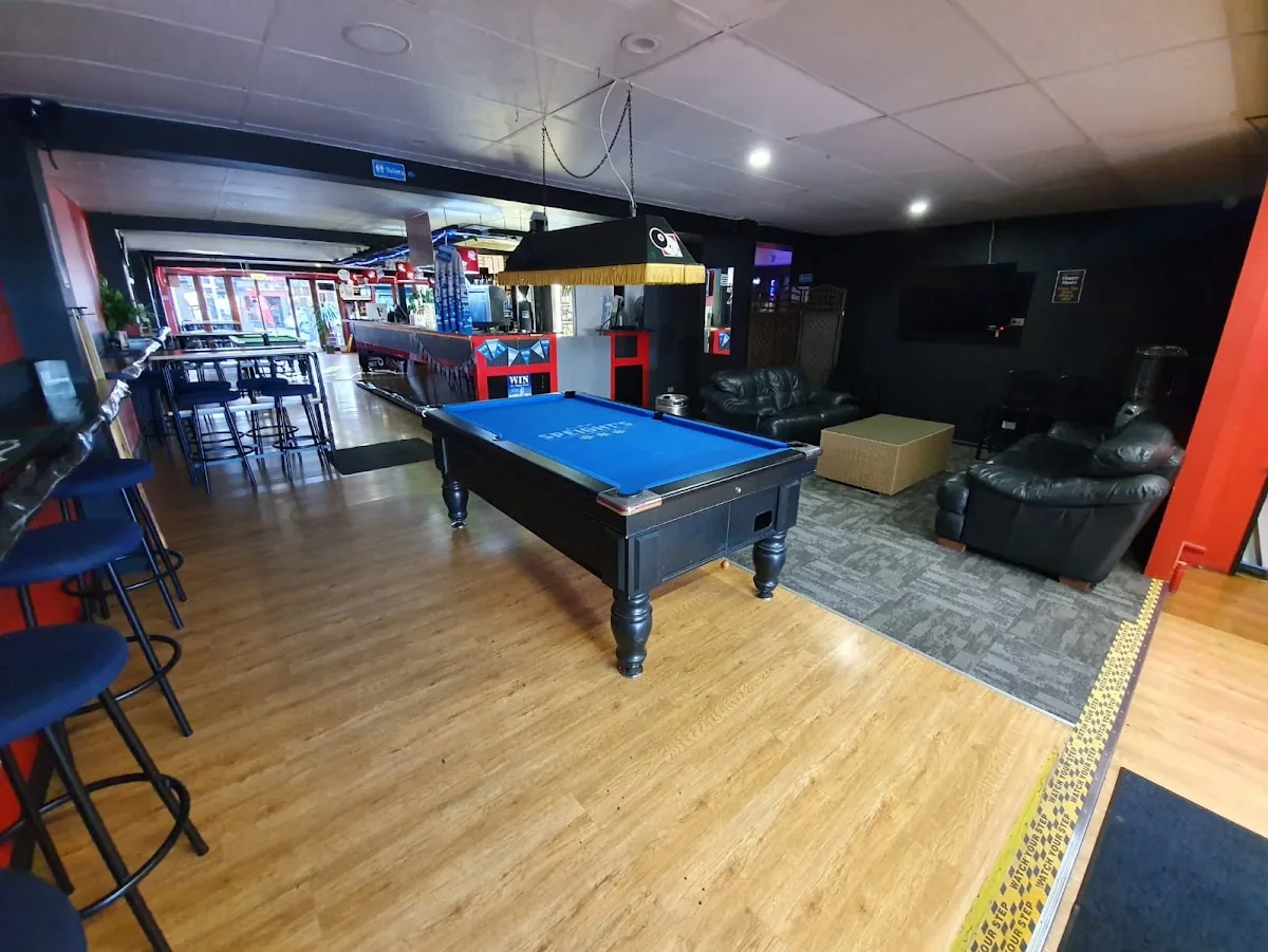 H2O Gaming and Sports Bar gallery 2