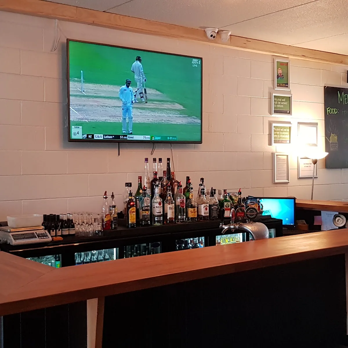 Mo’s Bar — 1142 Tutanekai Street, Rotorua 3010, New Zealand