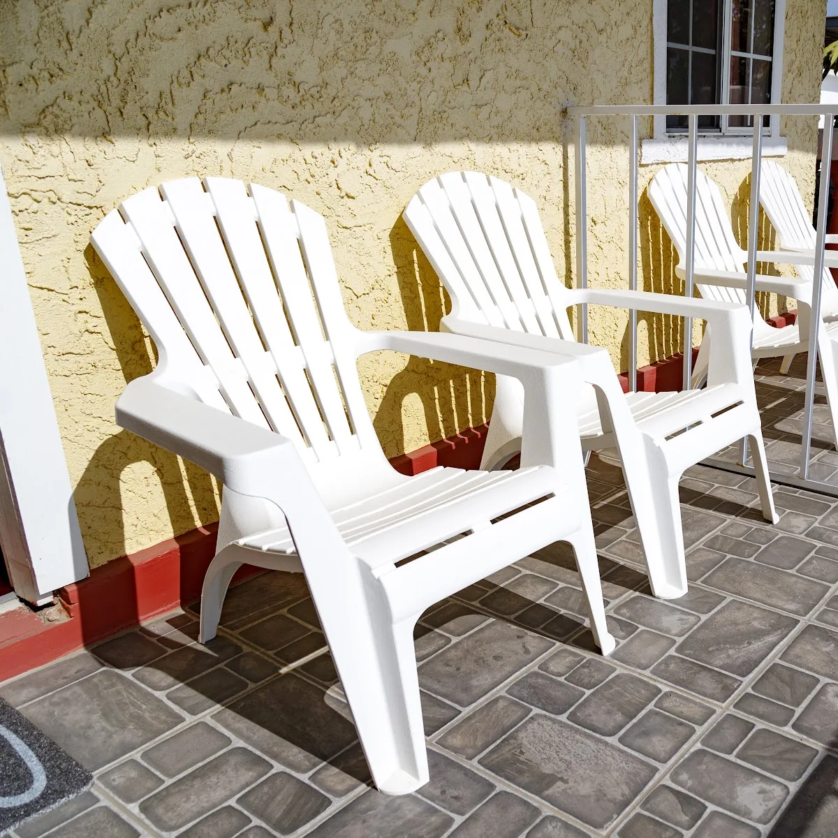 Clubhouse sports bar & Restaurant — Acapulco 355, Playa Hermosa, 22890 Ensenada, B.C., Mexico