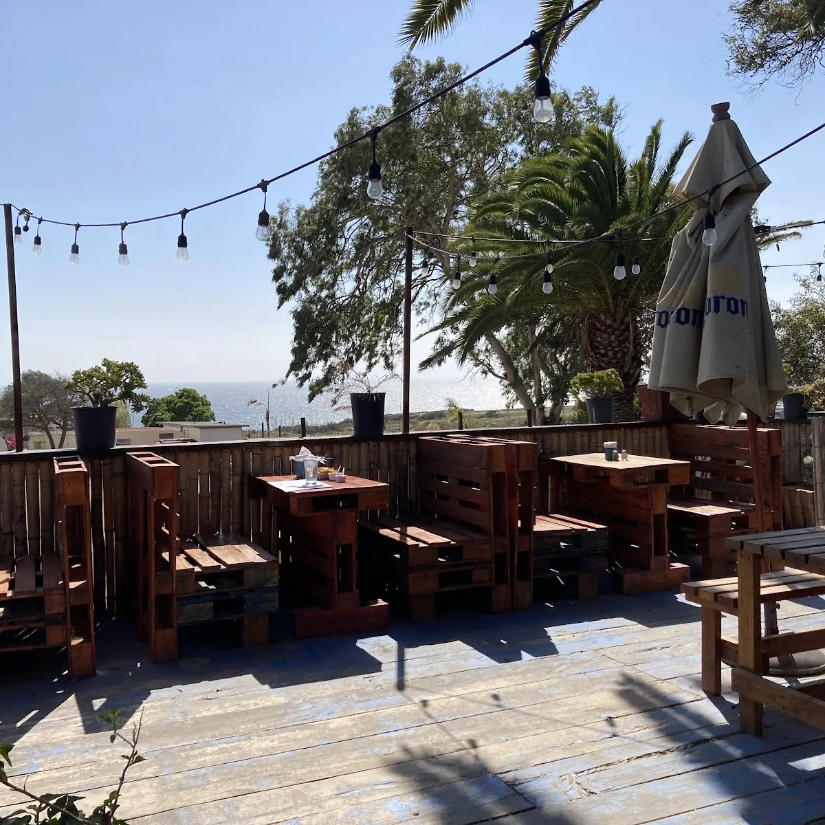 El Pescador Restaurant — Carretera Transpeninsular km 43.7 La Ladrillera El Pescador, 22716 Playas del Rosarito, B.C., Mexico