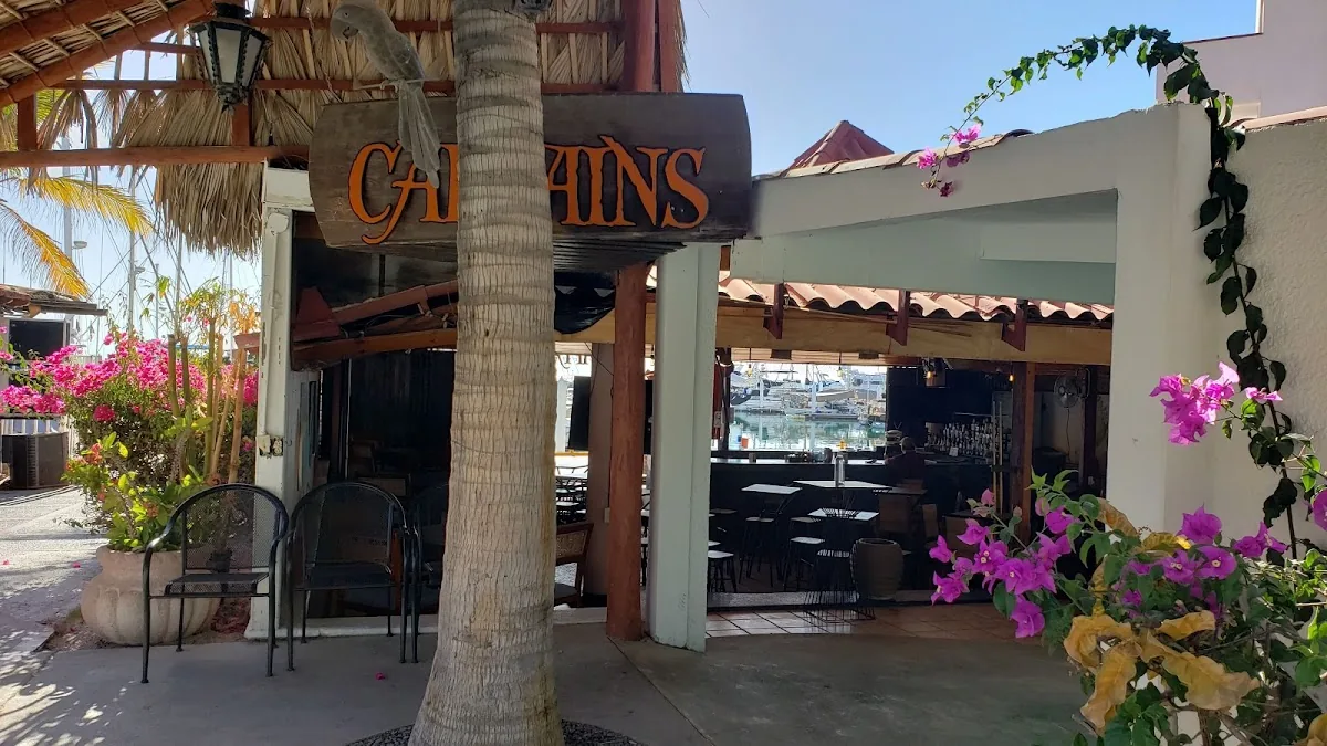 Captains Sunset Bar gallery 2