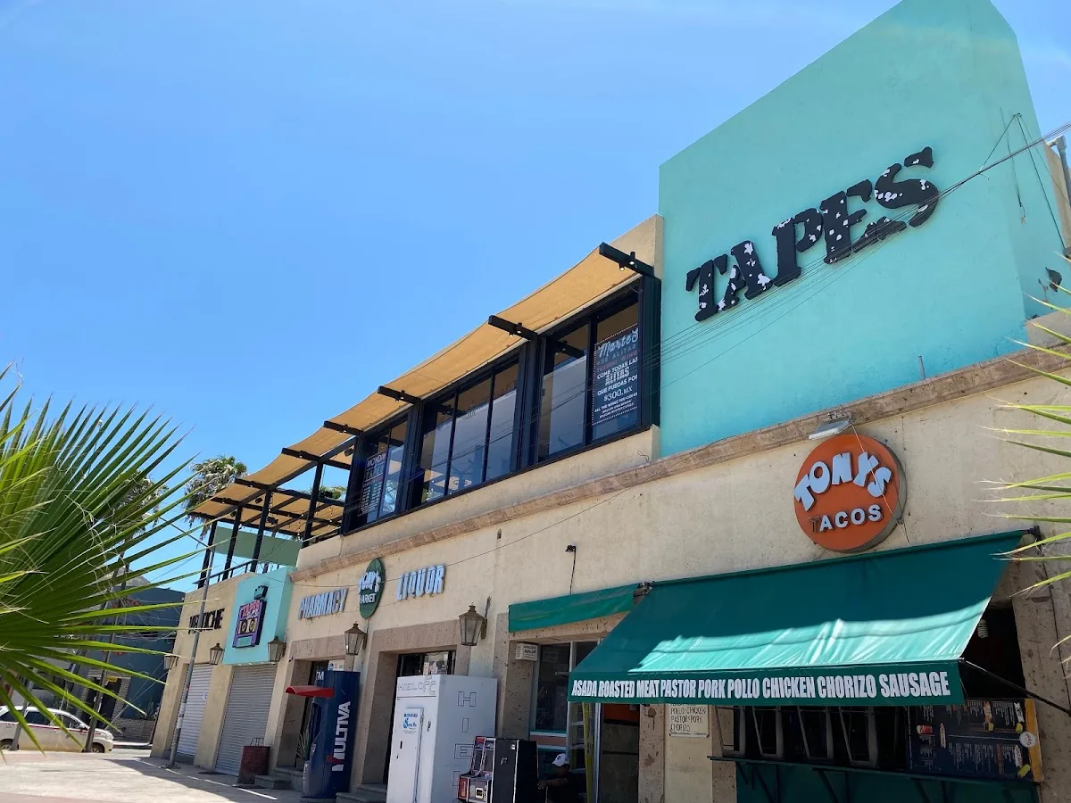 Tapes Sports Bar gallery 2