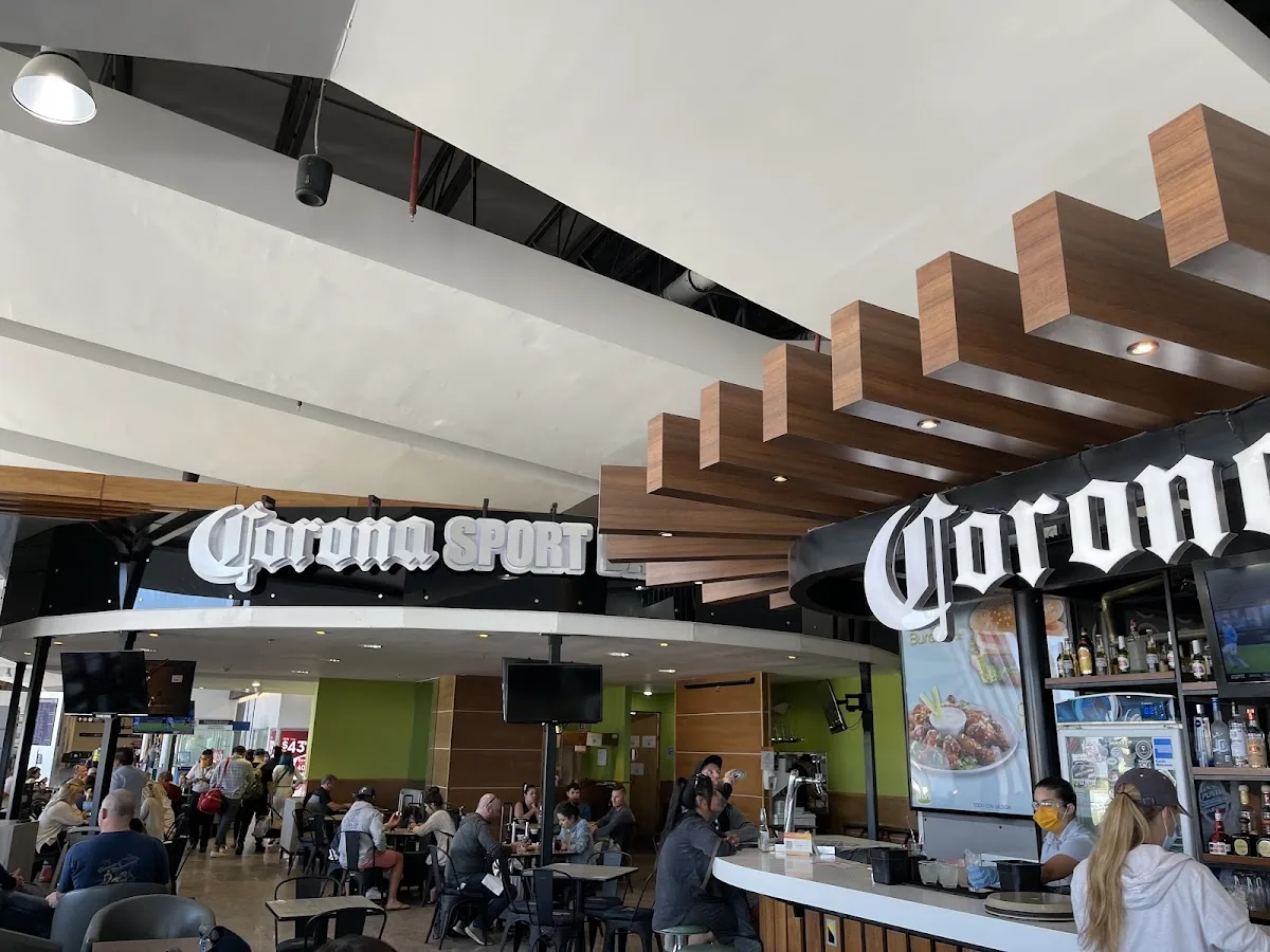 Corona Sport Bar gallery 3