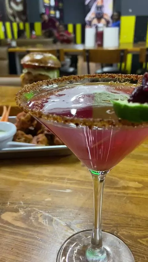 Californias sport bar gallery 3